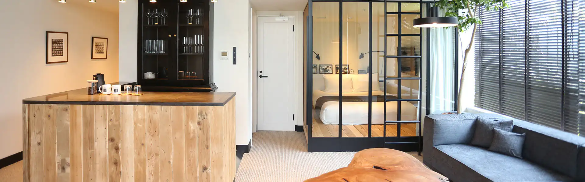 1階ラウンジエリア