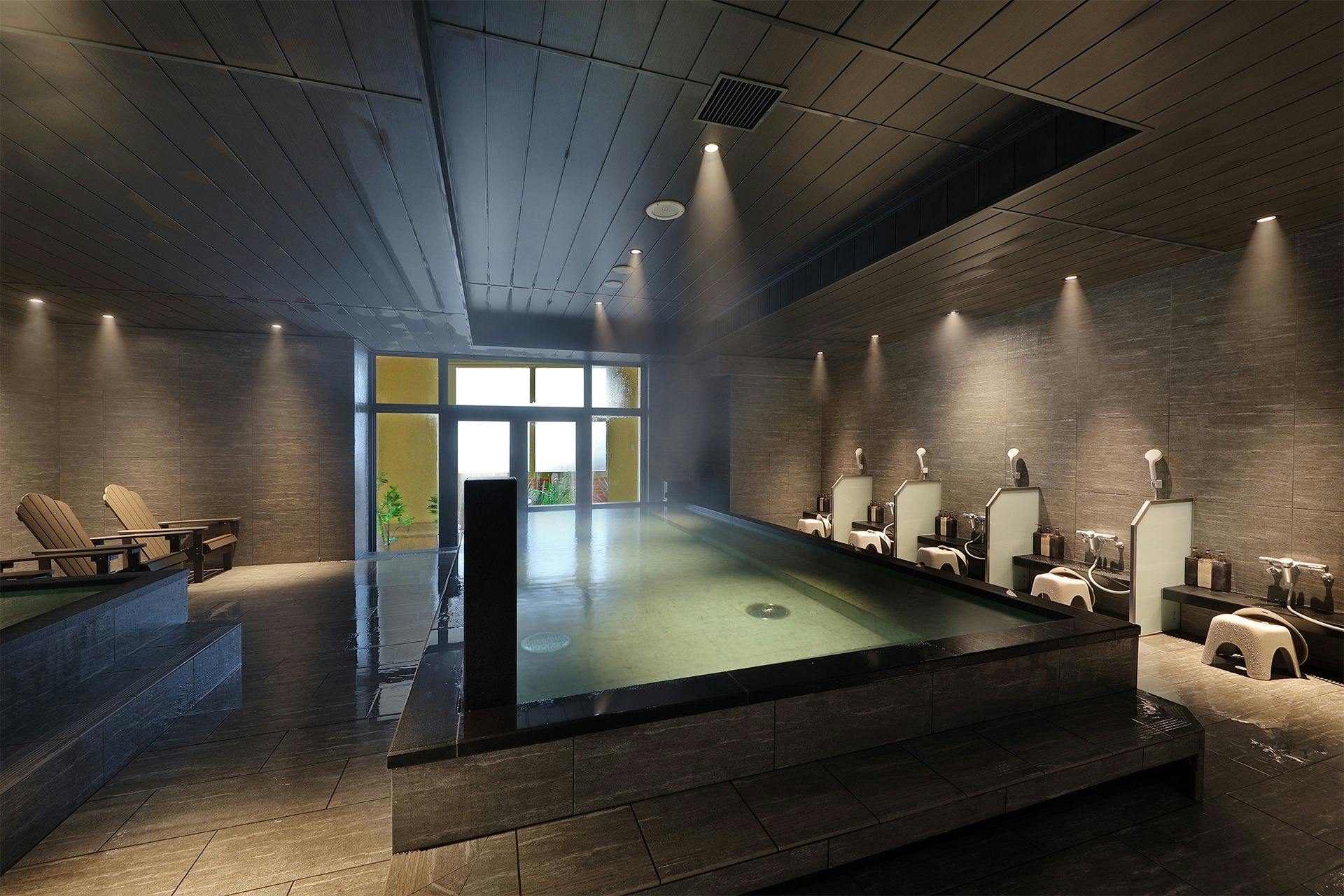 ห้องอาบน้ำรวมขนาดใหญ่