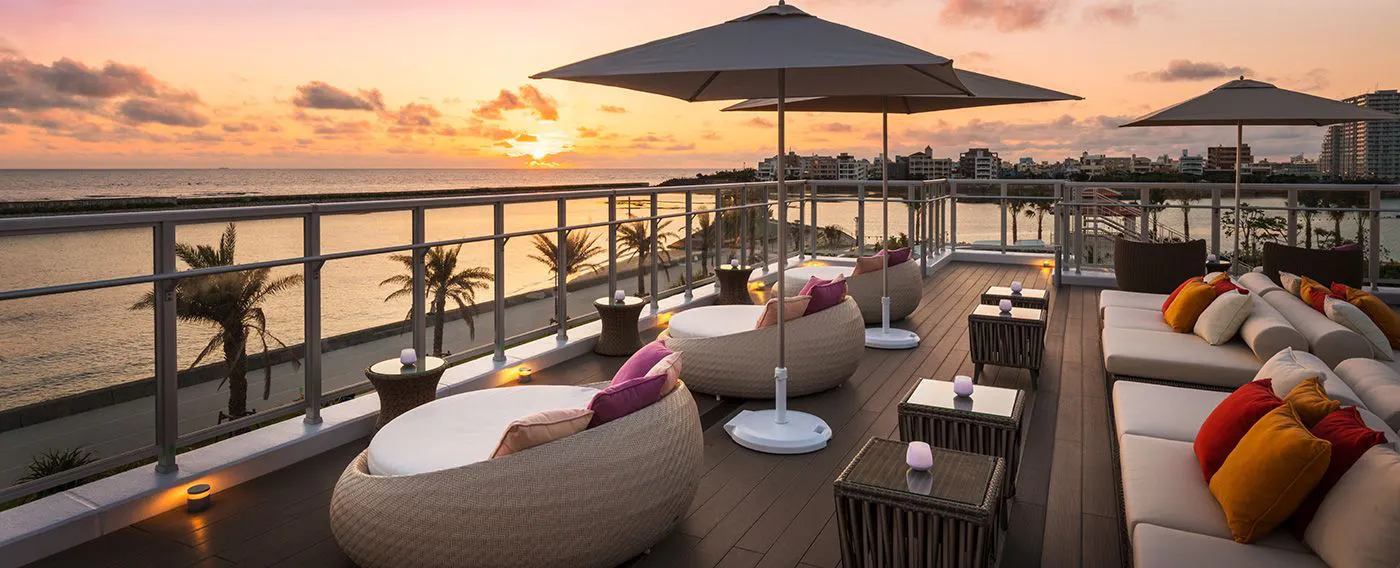 43ウェストルーフトップバー