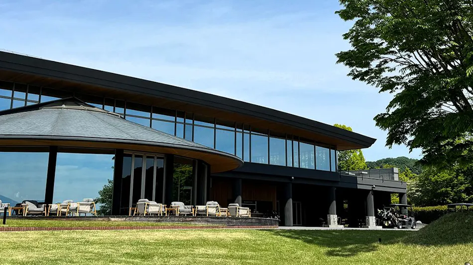 THE CLUB Golf Village