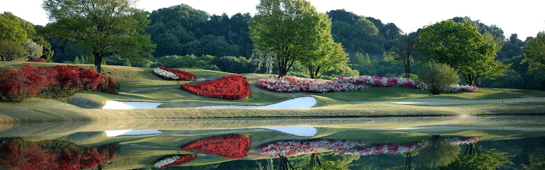 THE CLUB golf village