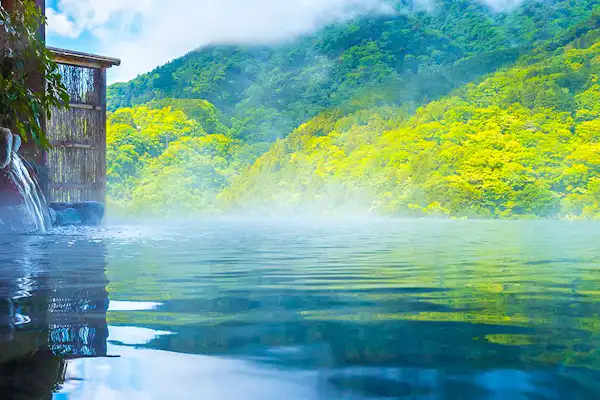 บ่อน้ำพุร้อนกลางแจ้ง