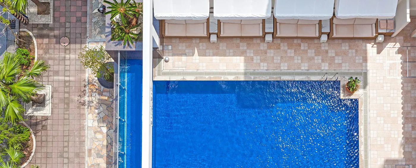 ガーデンプール