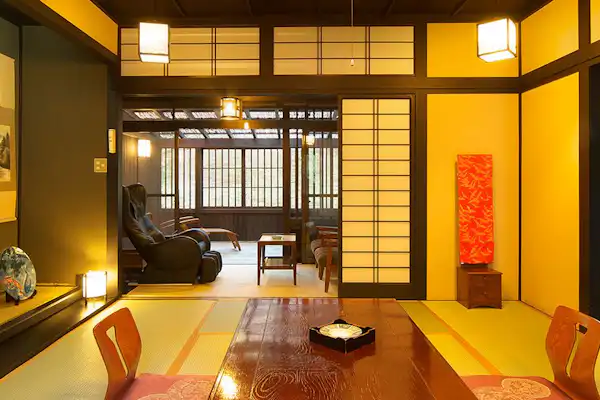 ห้องพักพร้อมอ่างอาบน้ำกลางแจ้งส่วนตัว Kajikatei