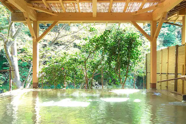 น้ำพุร้อน