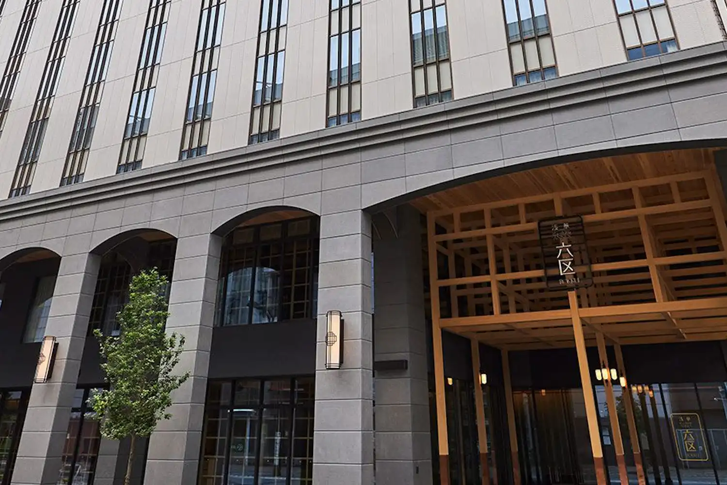 ภายนอกอาคาร