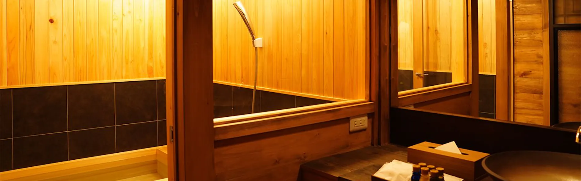 NIPPONIA 播磨福崎蔵書の館