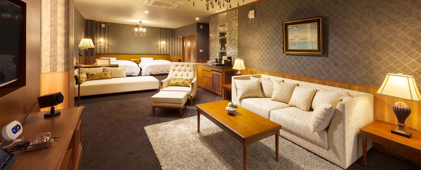 Lakeside Western-style Mansion Katakura Silk Hotel