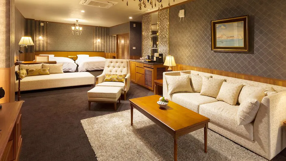 Lakeside Western-style Mansion Katakura Silk Hotel