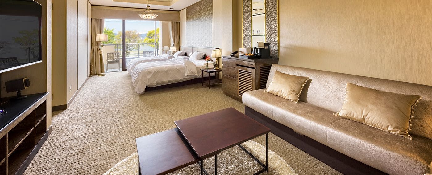 Lakeside Western-style Mansion Katakura Silk Hotel