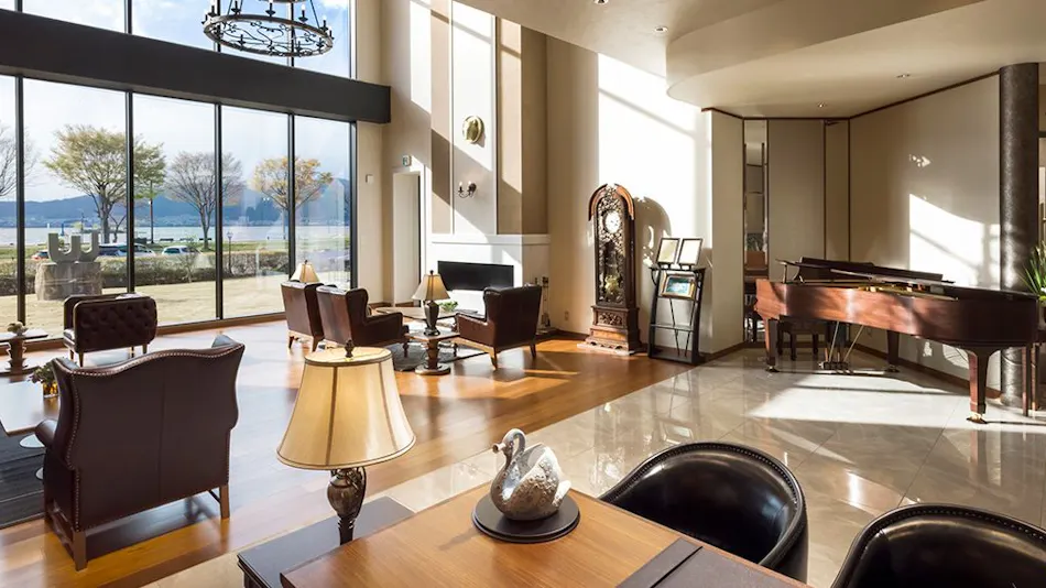 Lakeside Western-style Mansion Katakura Silk Hotel
