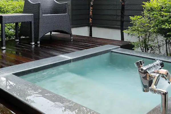 ห้องพักพร้อมออนเซ็นส่วนตัว