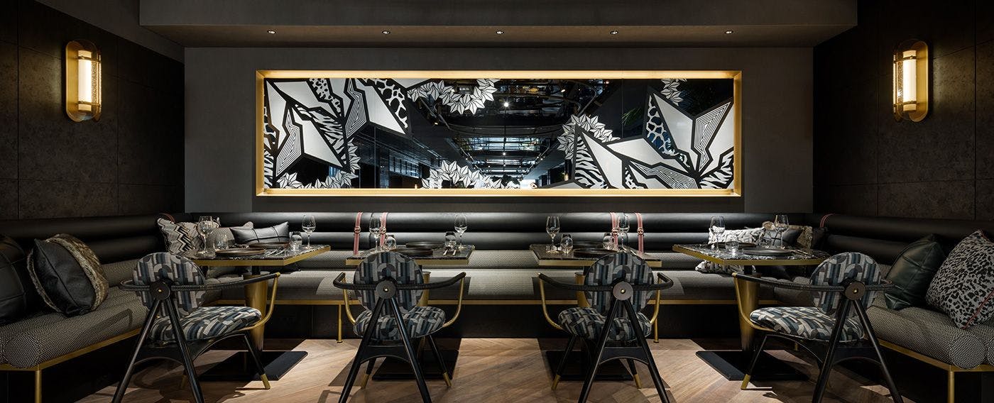 繁華街の中心でありながら、別世界のような心地よい空間