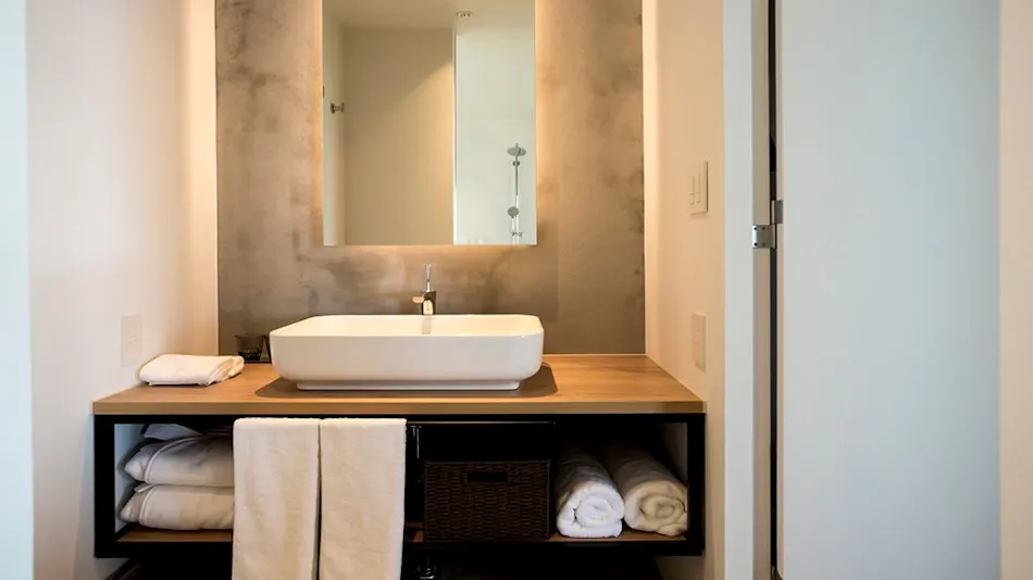 Misaki Terrace: A Small Hotel in Setouchi