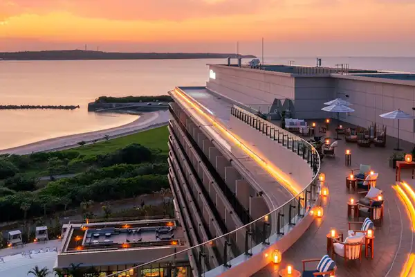 บาร์บนชั้นดาดฟ้า