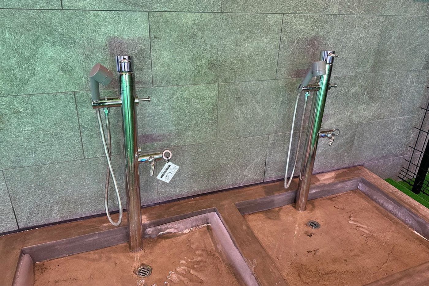 Dog Run Tertutup untuk Segala Cuaca