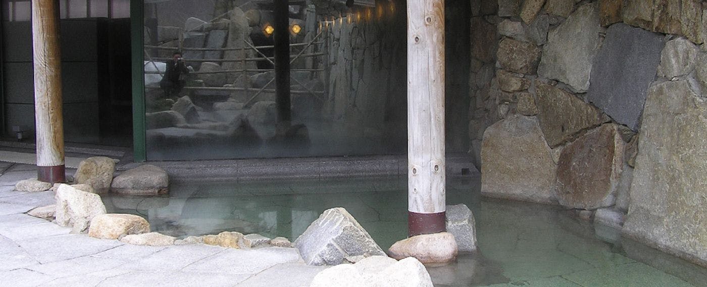 บ่อน้ำพุร้อนกลางแจ้ง