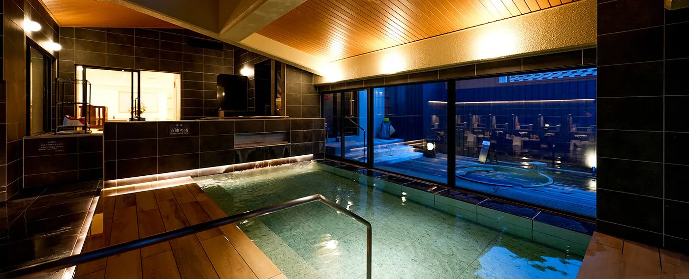 น้ำพุร้อนขนาดใหญ่