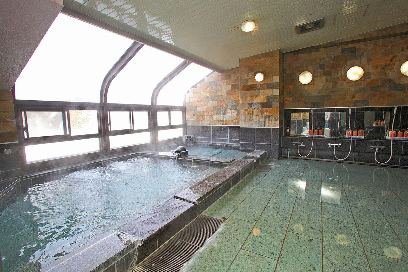 Okutone Onsen Hotel Sunbird