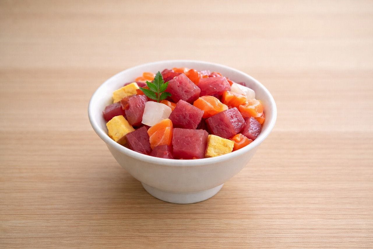 朝食　海鮮勝手丼