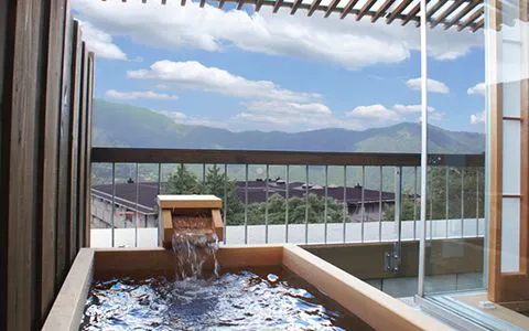 บ่อน้ำพุร้อนกลางแจ้ง