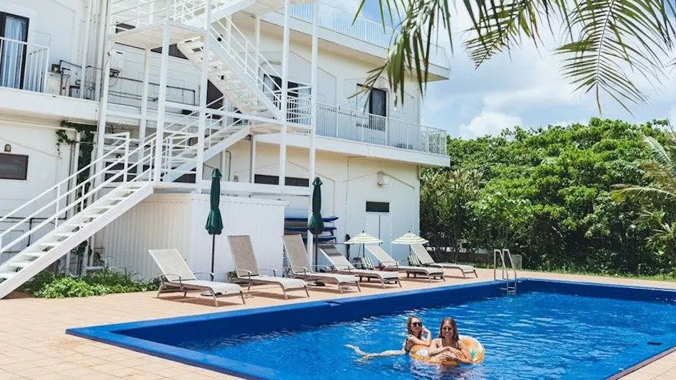 Resort Inn Blue Cave