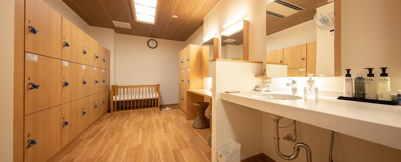 ห้องเปลี่ยนเสื้อผ้า