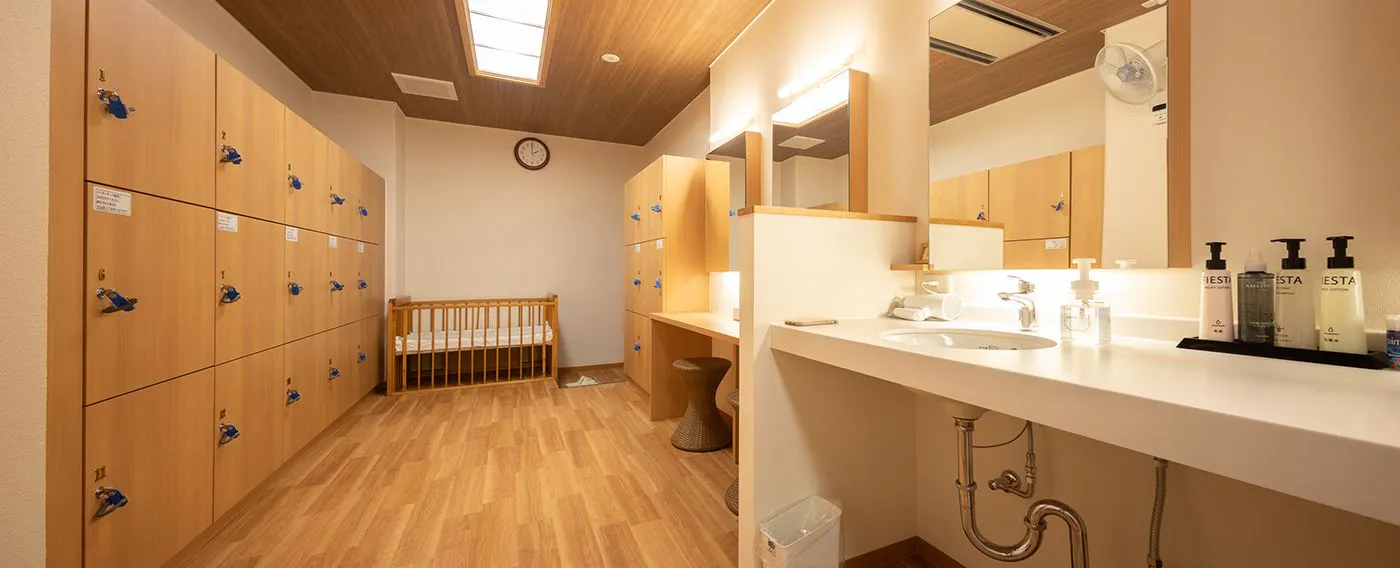 ห้องเปลี่ยนเสื้อผ้า