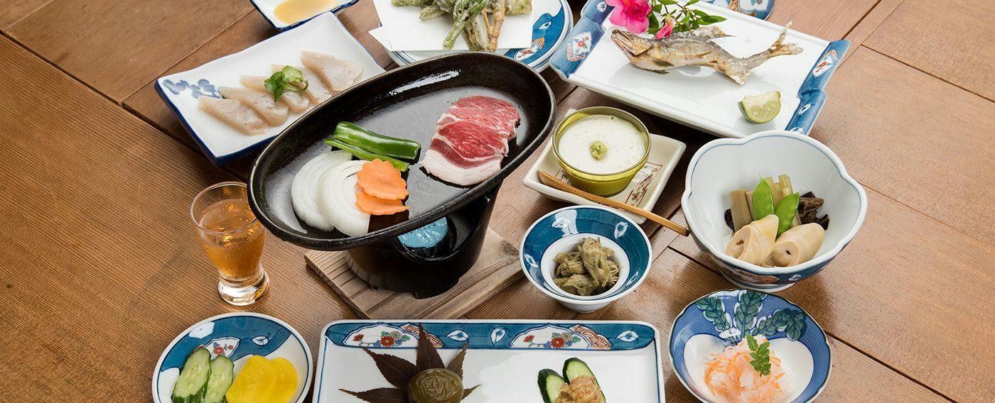 お食事