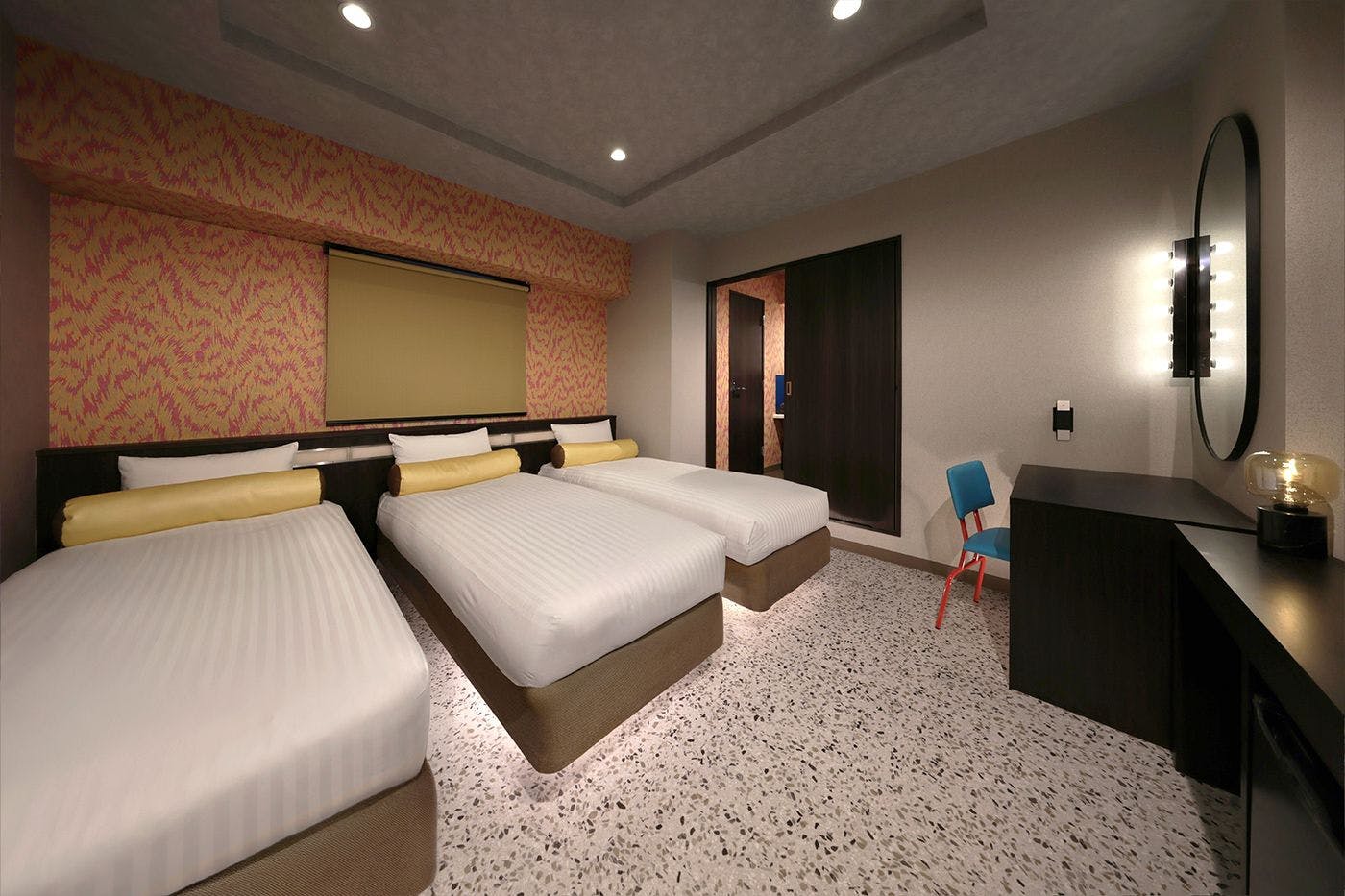 Kamar Triple