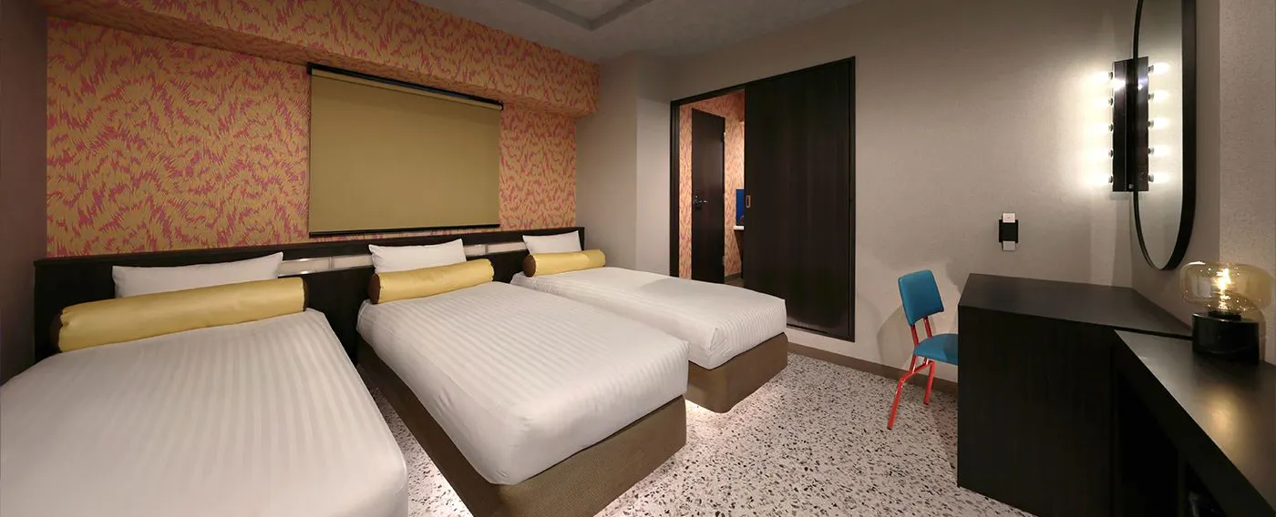 Kamar Triple