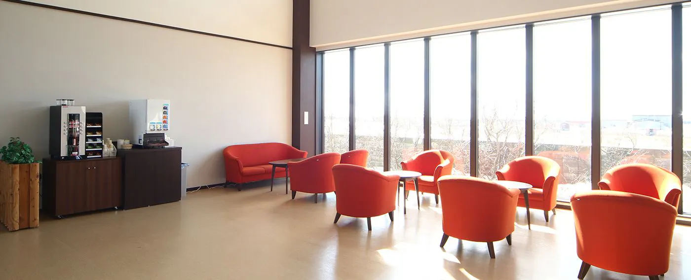 Lounge khusus untuk tamu akomodasi