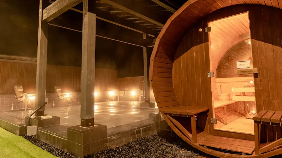 Resort for Enjoying a Sky Full of Stars: Ashibetsu Onsen Starlight Hotel & Ofuro Cafe Seiyukan