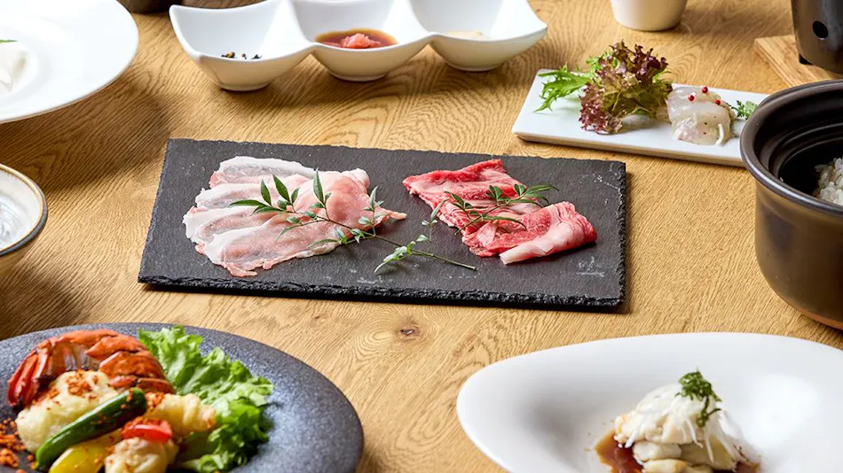 Resort for Enjoying a Sky Full of Stars: Ashibetsu Onsen Starlight Hotel & Ofuro Cafe Seiyukan