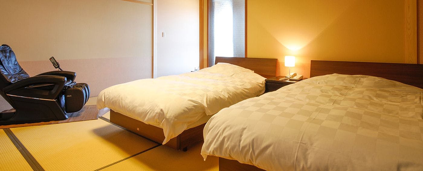 Kaigunkan: The Authentic Home of Taiza Crab - Adults Only Inn