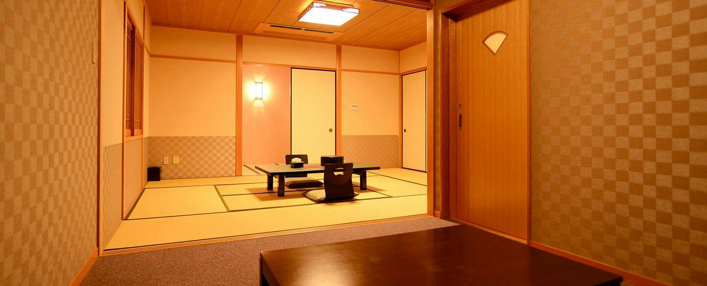 Kaigunkan: The Authentic Home of Taiza Crab - Adults Only Inn