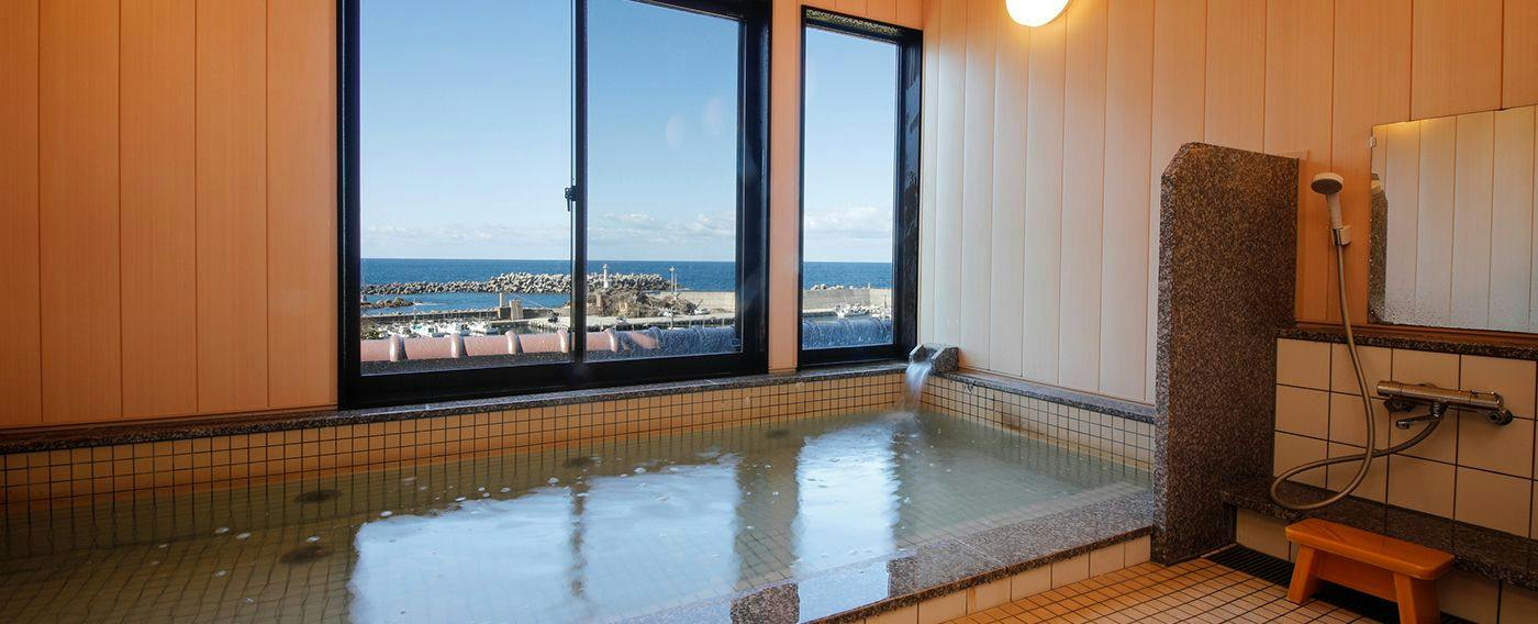Kaigunkan: The Authentic Home of Taiza Crab - Adults Only Inn