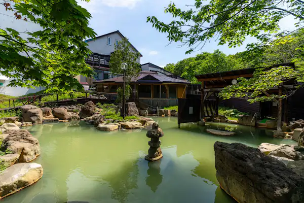 Pemandian air panas terbuka