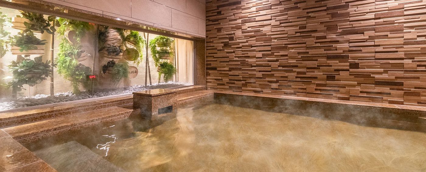 น้ำพุร้อนเท็ตสึวะ