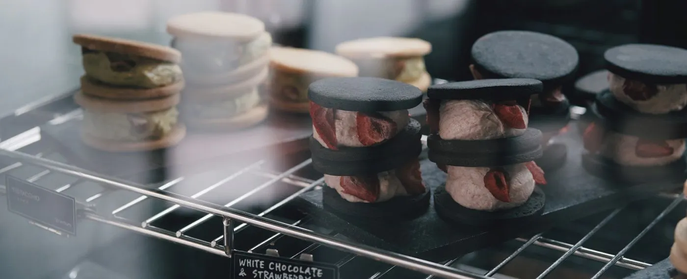 TIMEZ ESPRESSO BAR & คุกกี้แซนด์วิช