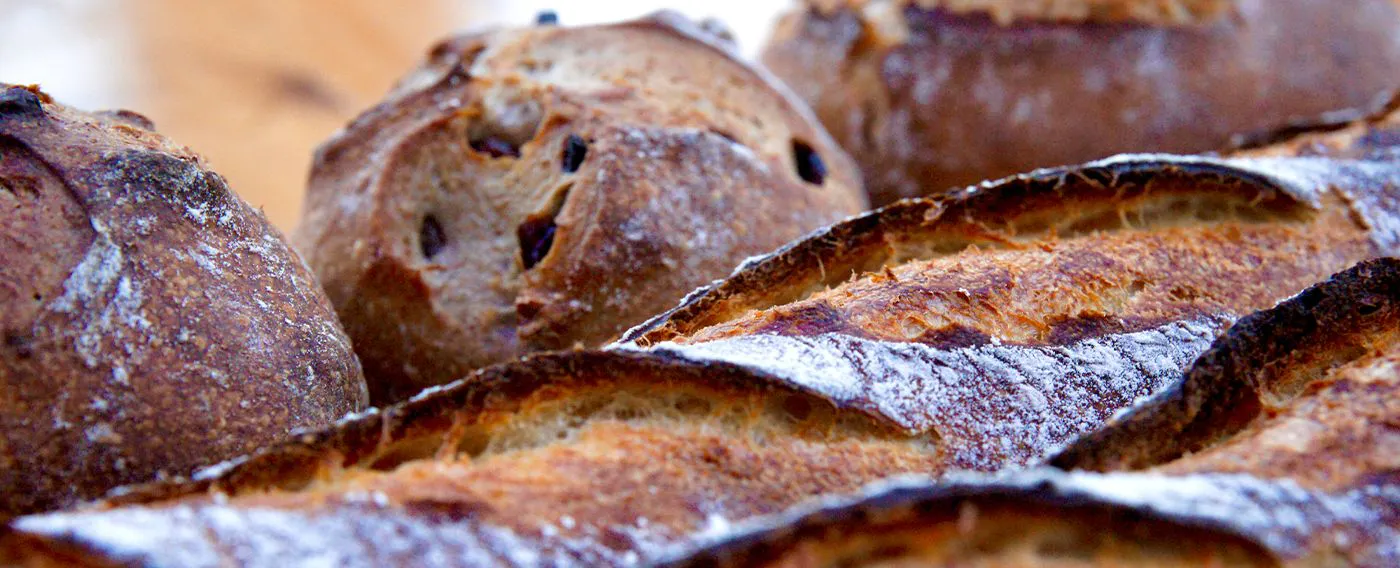 ขนมปังอบสดใหม่ทุกเช้า