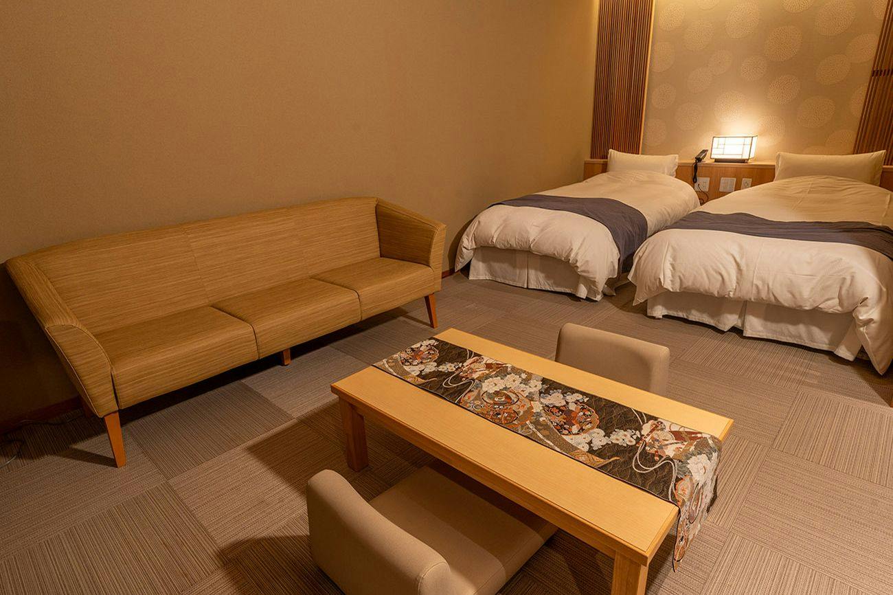 Yunohana Tsukiya: Inn with Kyoto Cuisine and Open-Air Bath