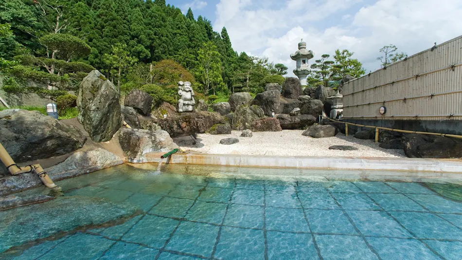 Baden Akebi