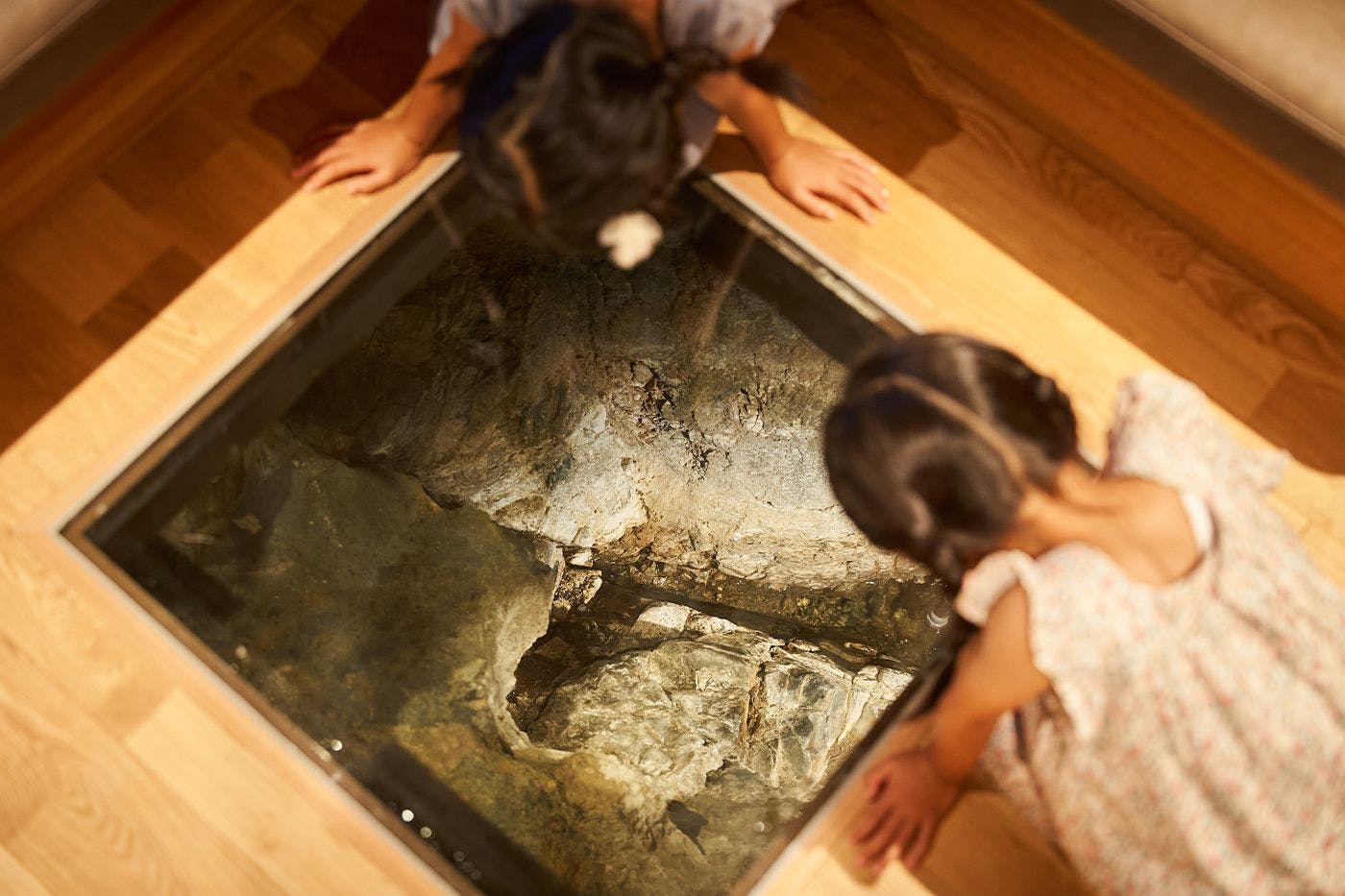 น้ำพุร้อนธรรมชาติ