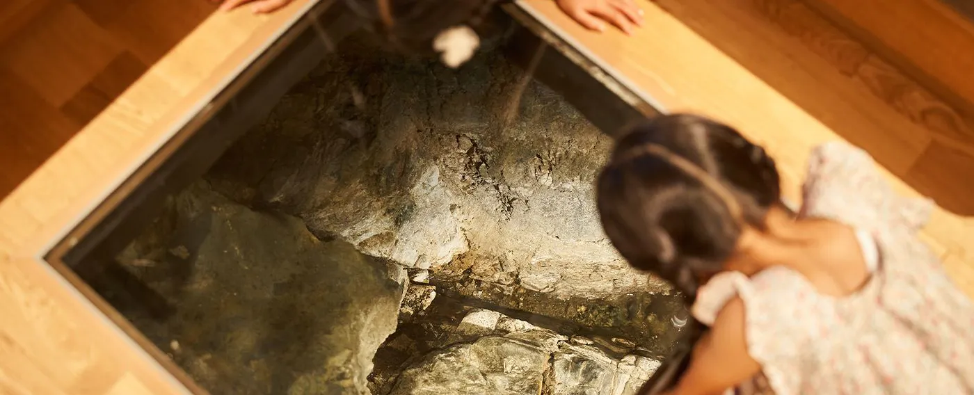 น้ำพุร้อนธรรมชาติ