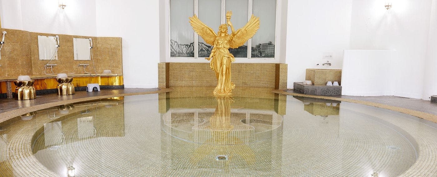 ห้องอาบน้ำรวมขนาดใหญ่