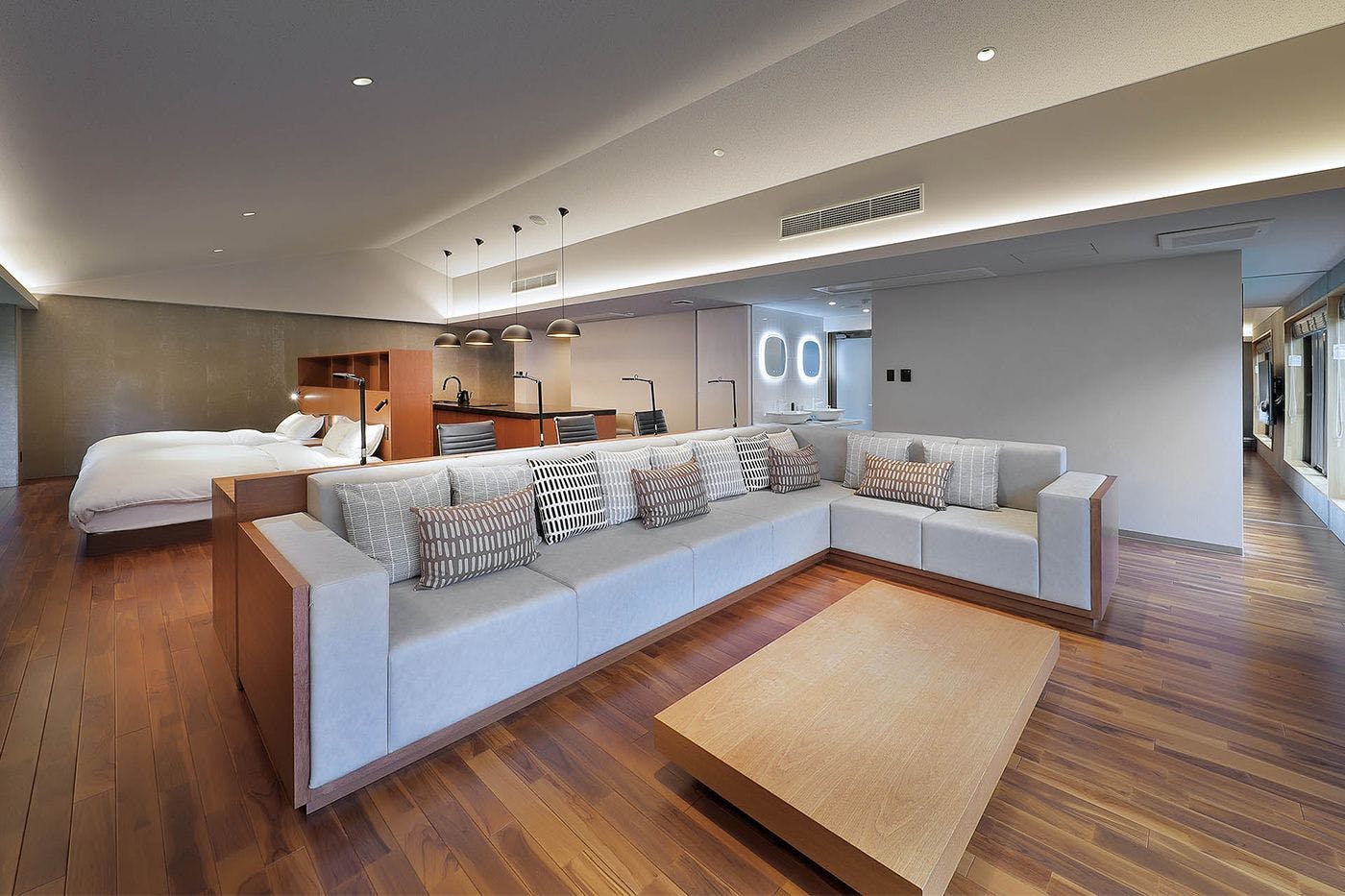 【สปาสวีท】ห้องสวีทพร้อมอ่างอาบน้ำชั้นบนสุด