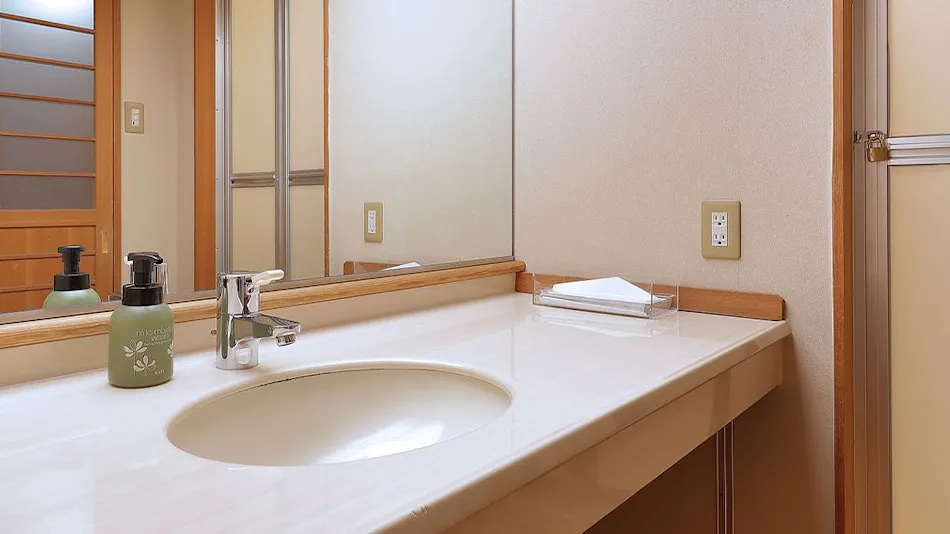 SHIN TOJI HOTEL LULUD