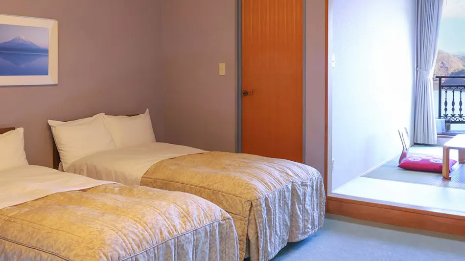 Shoji Mount Hotel