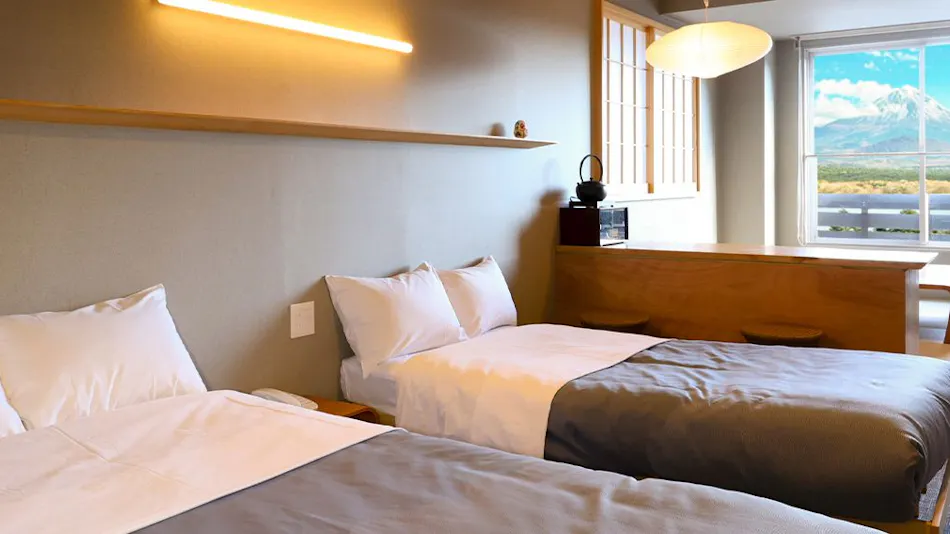 Shoji Mount Hotel